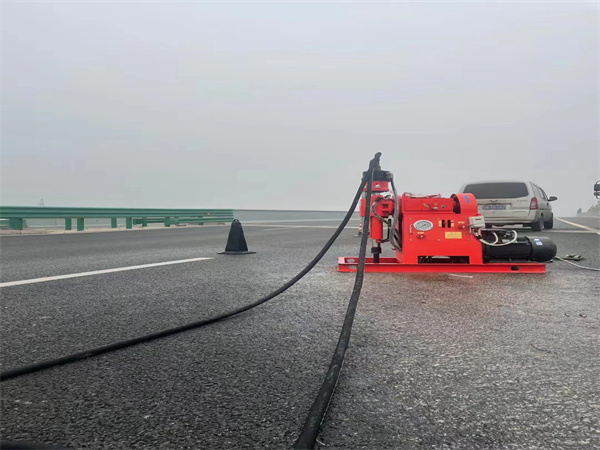 城区马路路基路面开裂下沉注浆加固灌浆